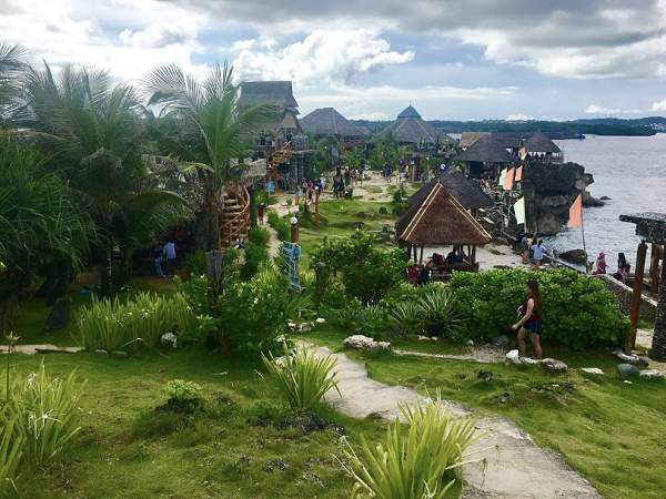 Boracay｜One-day tour with Island Hopping, Lunch, Afternoon Tea and Dinner (Min. 2 people)