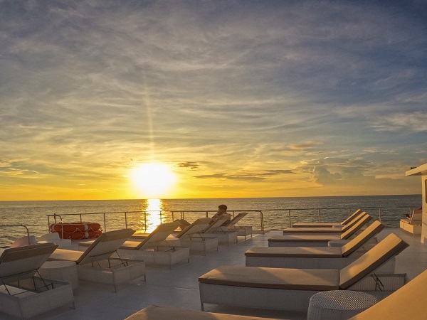 Boracay Redwhale Umaga o Paglubog ng Araw na Paglalayag (4 na oras)