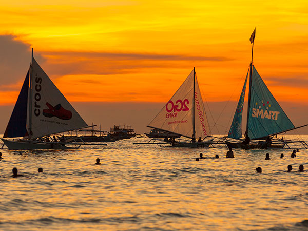 Boracay Private Paraw Sailing - Morning or Sunset Sailing