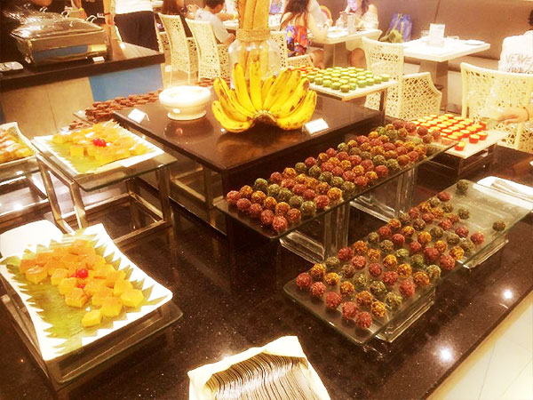 Henann Regency Hotel Buffet