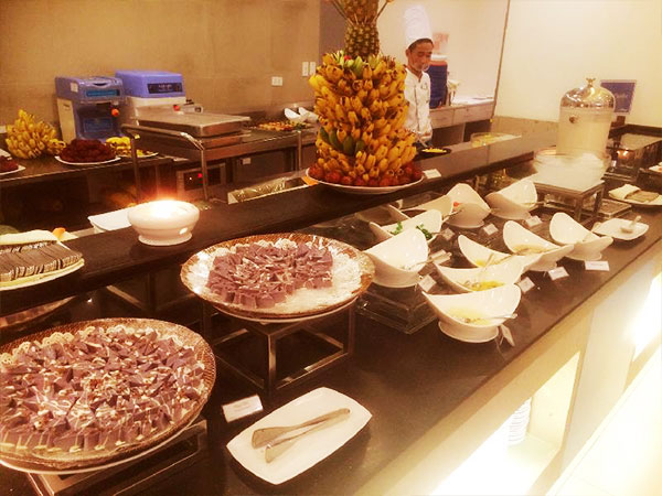 Henann Regency Hotel Buffet