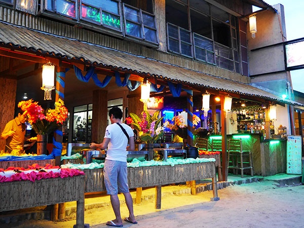 Bamboo Beach Resort Buffet