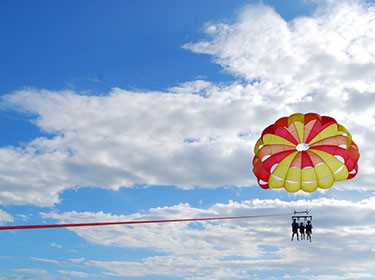 Parasailing拖曳傘